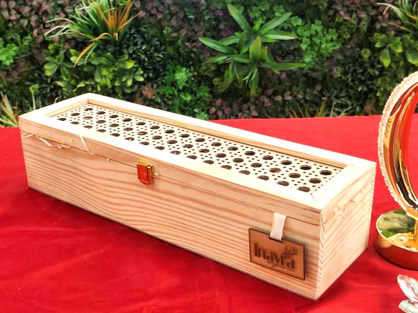 The G-3 Signature — Reference G-3, Pinewood Box Series