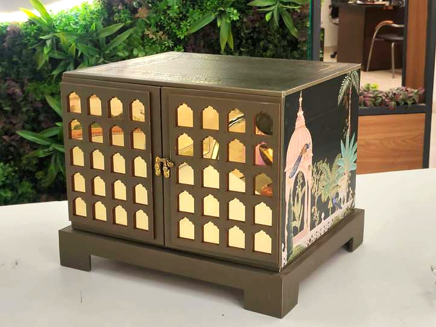 The Cabinet Hamper — Reference H-1, Hamper Box Series