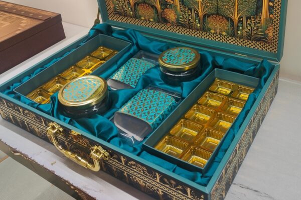Gift Box 08 - Image 2