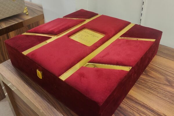 Gift Box 13