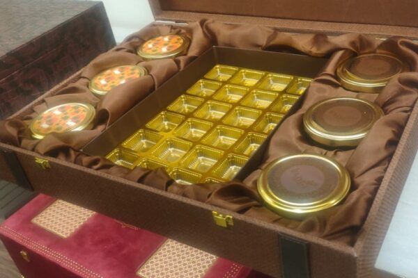 Gift Box 19 - Image 2